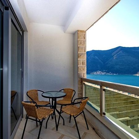 Apartment Dobrota Tomici  Zewnętrze zdjęcie